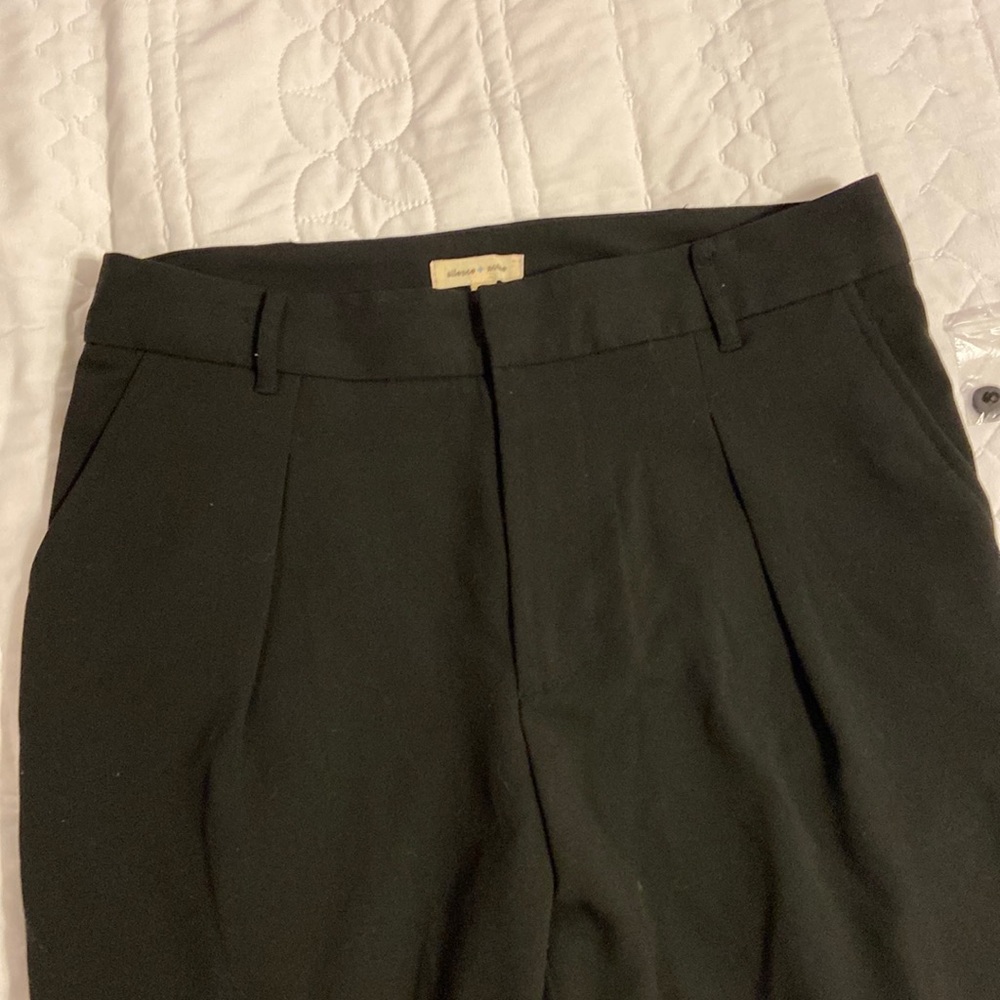 Silence + Noise cropped pants oversized baggy New without tags